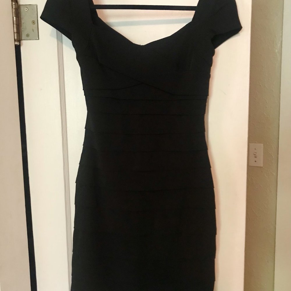 LBD - White House Black Market Cap Sleeve, Cocktail Dress - Size 6, NWOT